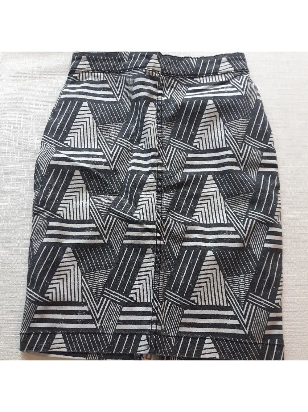 H&M Divided Skirt Denim Mini Chevron Skirt Size 2